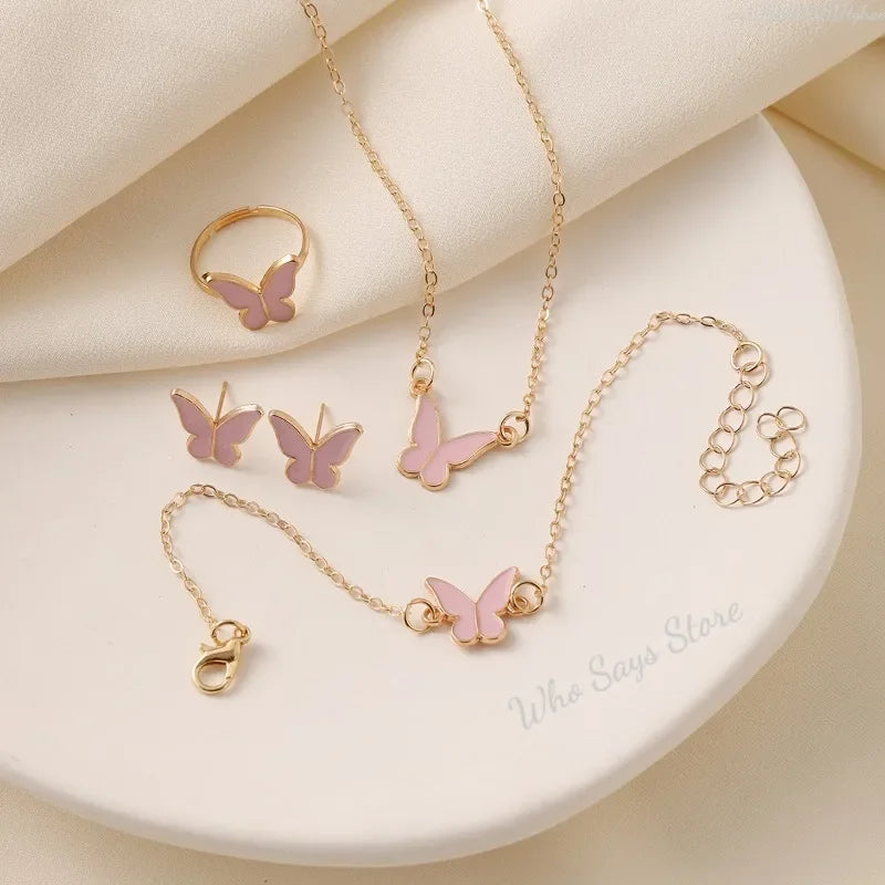 4-delige sieradenset – vlinder hanger en imitatie parel sieraden