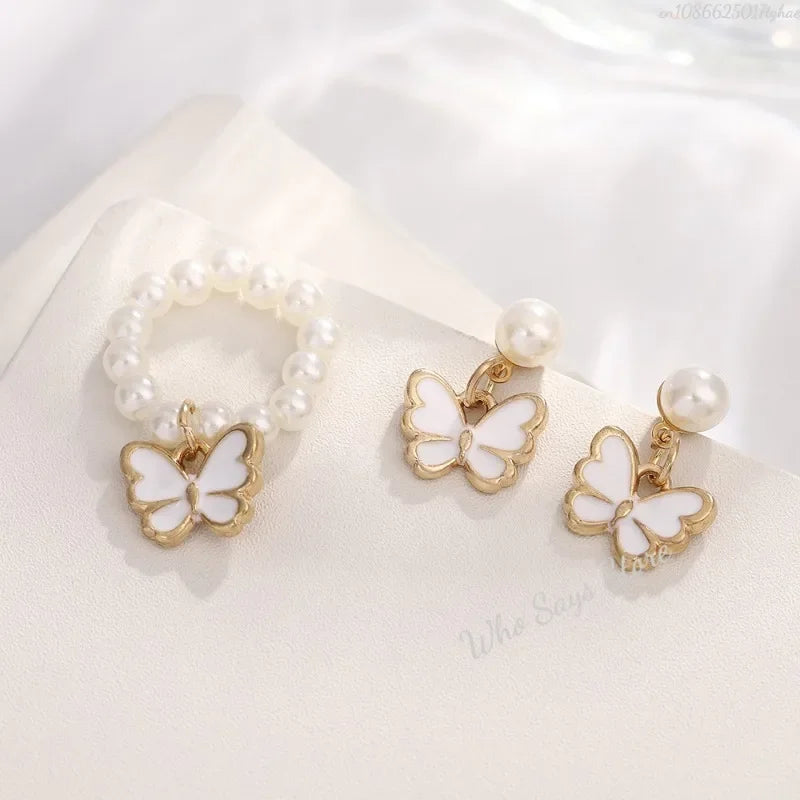 4-delige sieradenset – vlinder hanger en imitatie parel sieraden