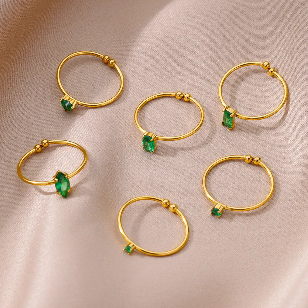 Goudkleurige verstelbare ring met groen zirkonia hart – stijlvolle sieraden
