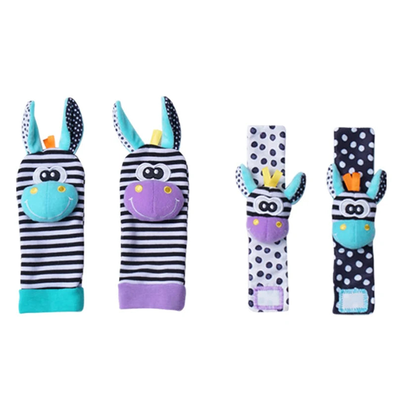 4-delige set baby rammel sokken en polsbandjes – schattige knuffeldier rammelaars voor baby's