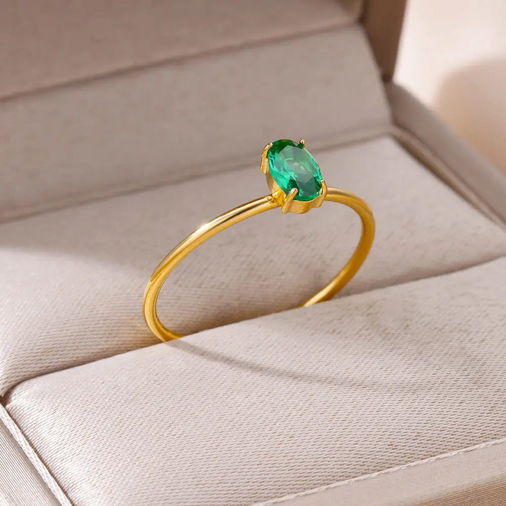 Goudkleurige verstelbare ring met groen zirkonia hart – stijlvolle sieraden