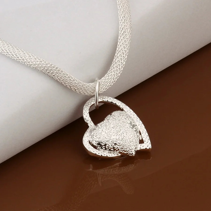 Hartvormige halsketting met sterling look – elegantie en luxe voor dames